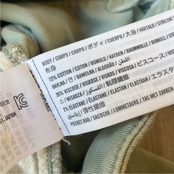 Girls Abercrombie and Fitch Jeans - Picture 8 of 8